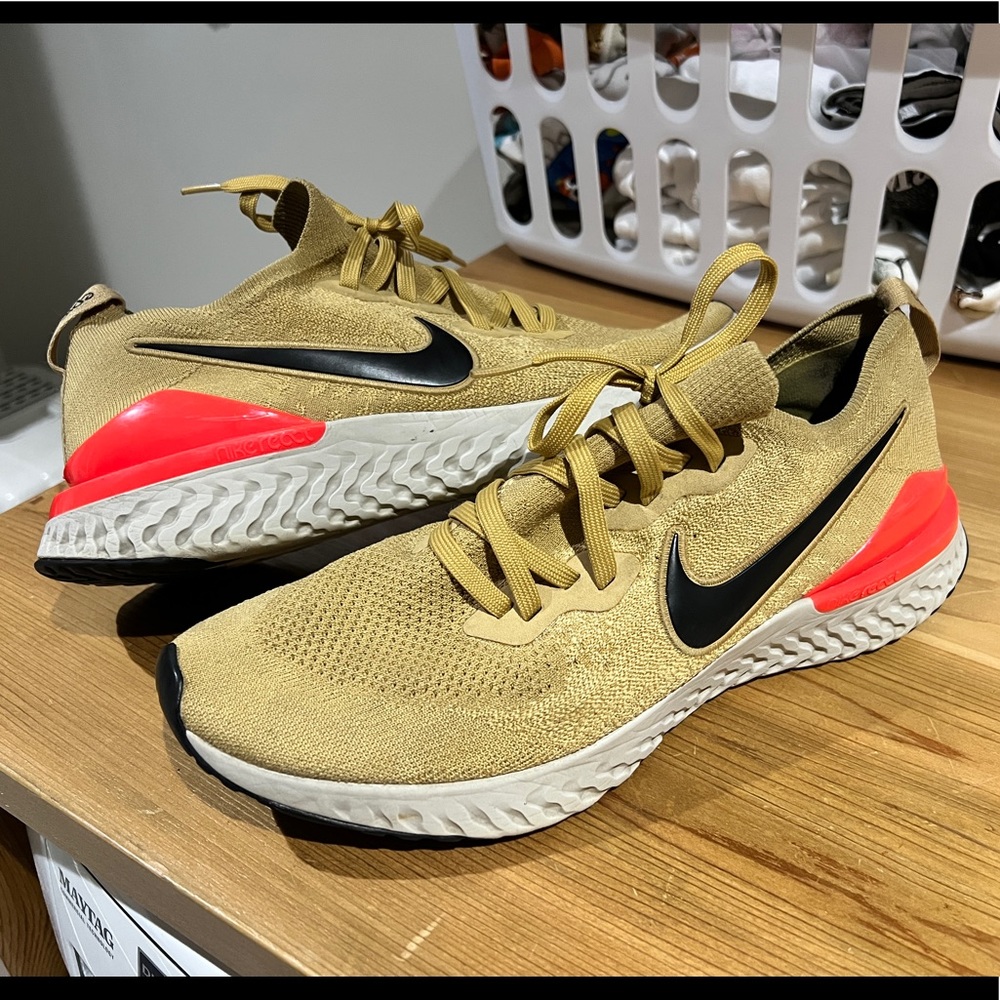 Nike Epic React Flyknit 2 Club Gold - size 13